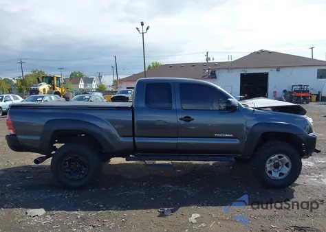 2015 Toyota Tacoma z USA, uszkodzony, nr VIN 5TFUX4EN4FX037691